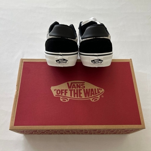 (NWT) Vans Ward DX Women's Shoes in Gray & Black - Picture 15 of 16